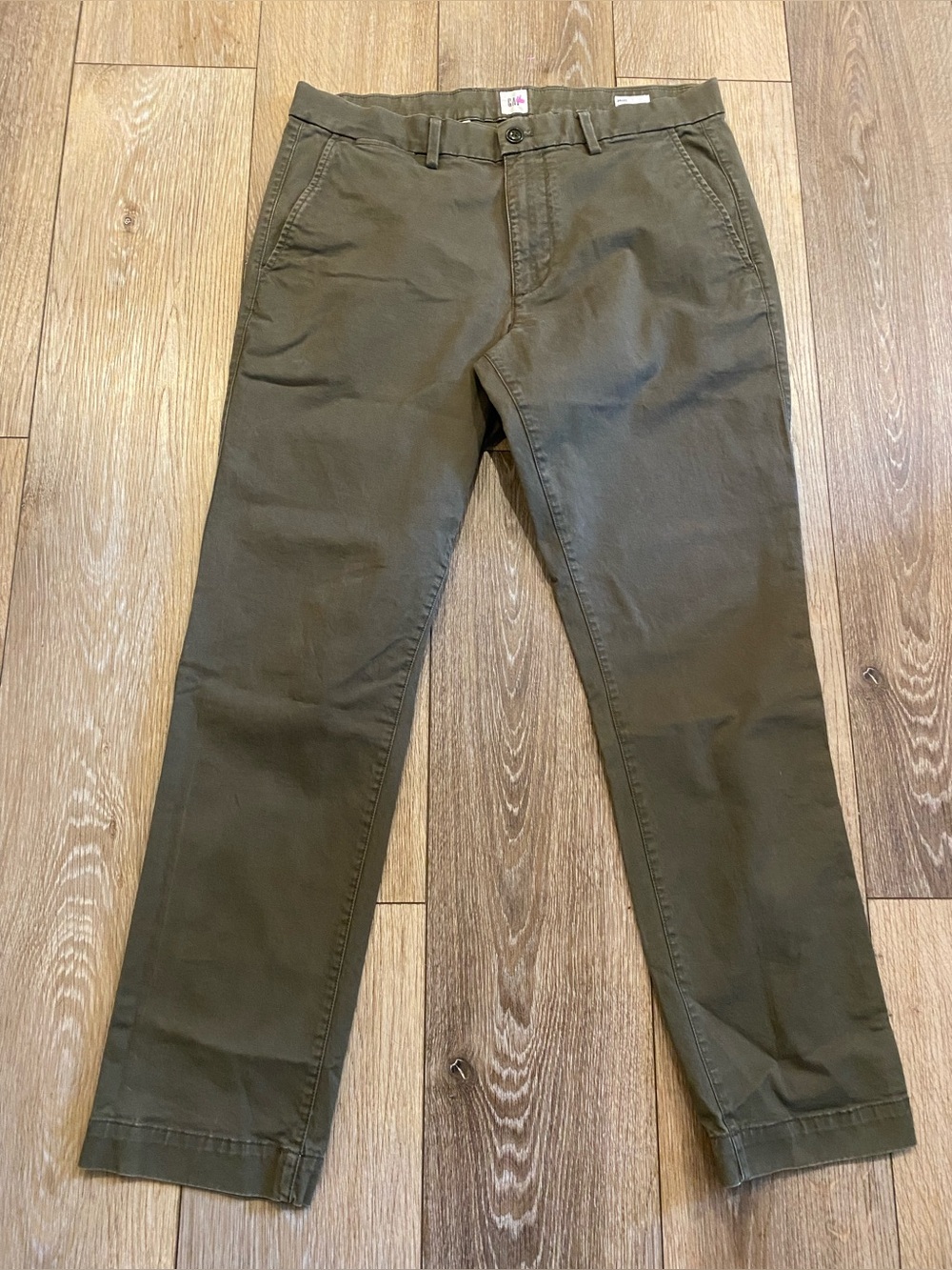 Gap Men’s Chino Pants Slim Fit Essential Khakis Olive Green 34x30